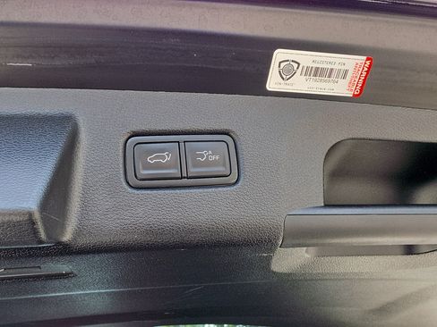 Certified 2023 Kia Telluride EX w/ EX Captain's Chair Package AWD/4WD image 11