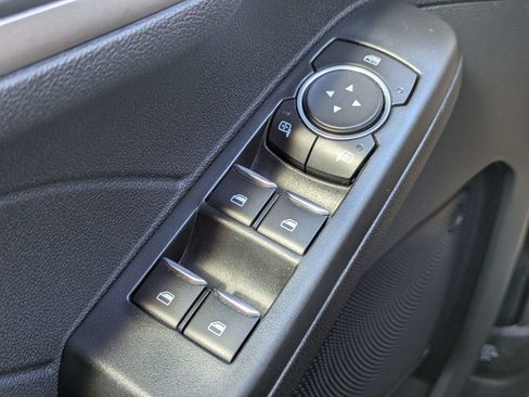 Used 2022 Ford Escape SEL FWD image 30