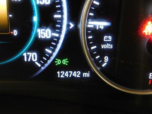 Used 2017 Buick LaCrosse Essence w/ Sun and Shade Package image 32