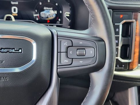 Used 2023 GMC Yukon Denali Ultimate AWD/4WD image 28