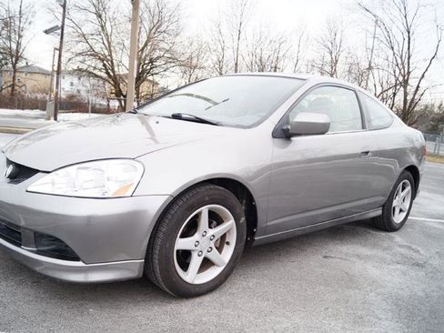 Used 2005 Acura RSX Coupe with 5-speed AT image 3