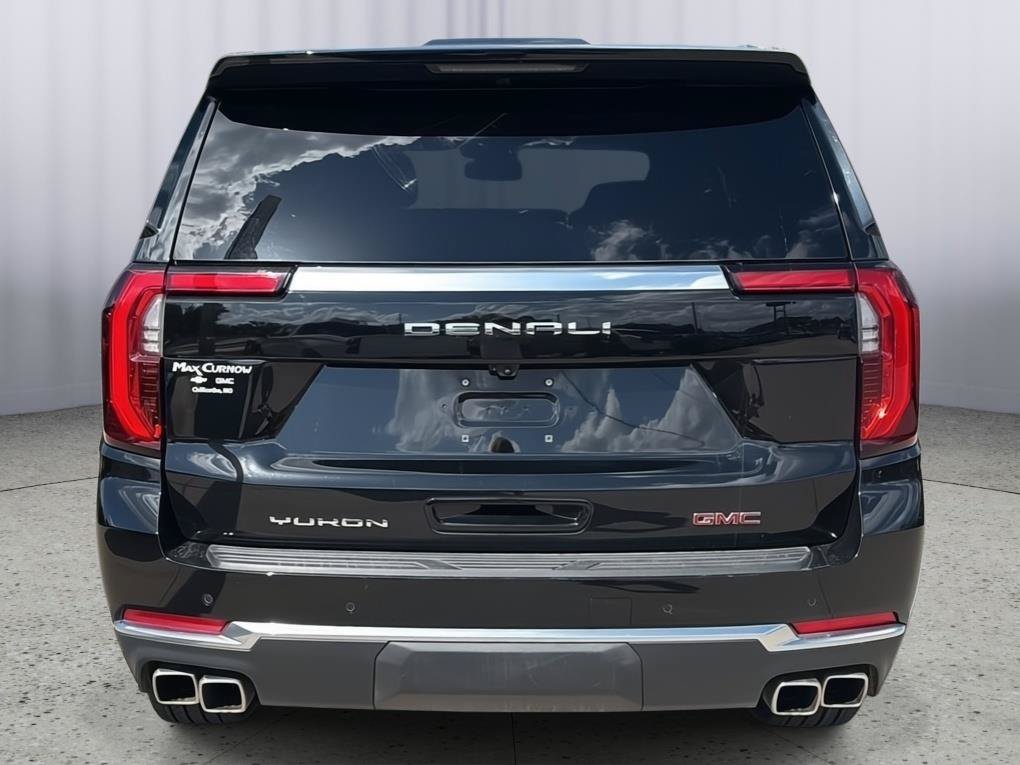 Used 2026 GMC Yukon Denali w/ Sun & Power Step Package AWD/4WD image 4
