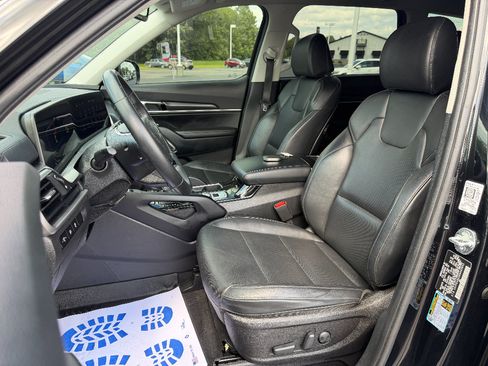 Used 2024 Kia Telluride S w/ S Sunroof Package FWD image 38
