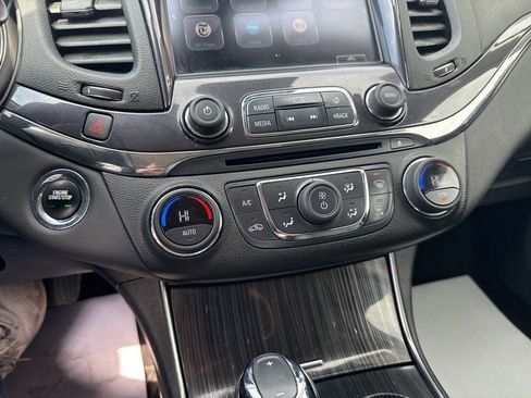 Used 2017 Chevrolet Impala Premier FWD image 34