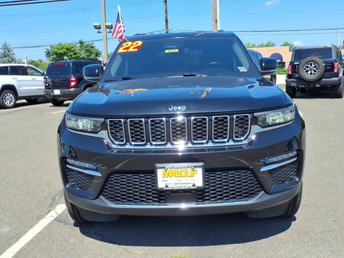 Used 2022 Jeep Grand Cherokee Limited AWD/4WD image 2