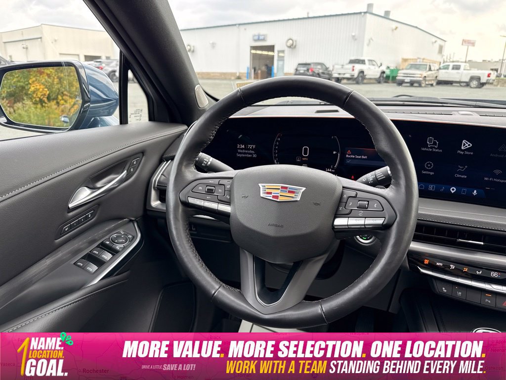 Used 2025 Cadillac XT4 Premium Luxury AWD/4WD image 15