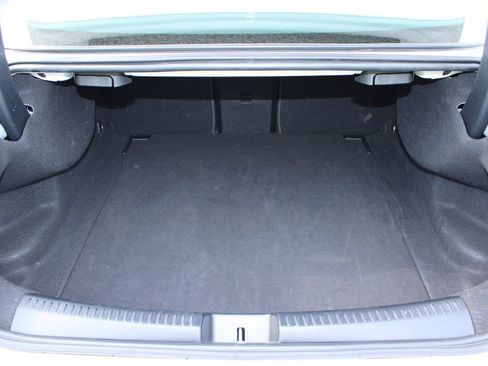 Used 2025 Mercedes-Benz CLA 250 image 8