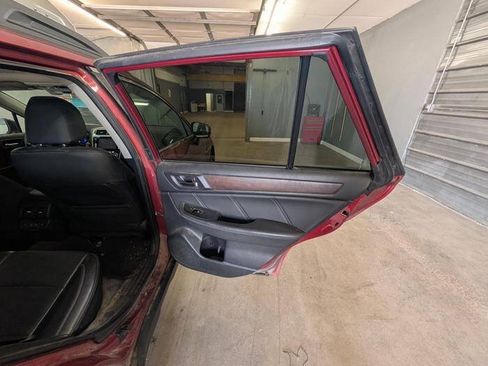 Used 2019 Subaru Outback 2.5i Limited AWD/4WD image 27