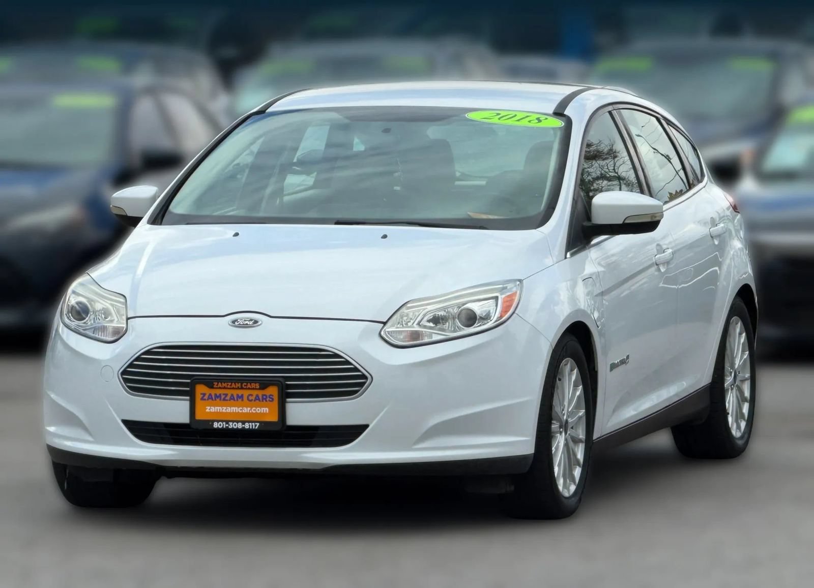 Used 2018 Ford Focus Electric Hatchback FWD image 2