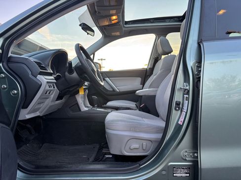 Used 2014 Subaru Forester 2.5i Premium w/ All-Weather Package image 3