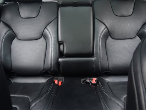 Used 2022 Jeep Cherokee Limited image 17