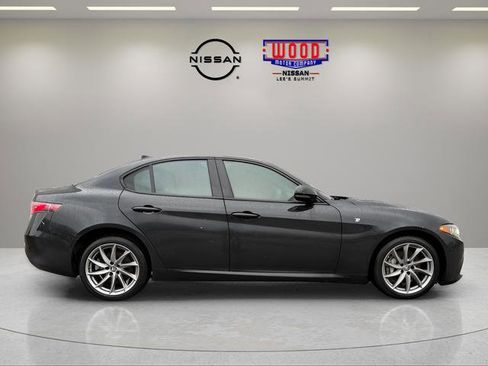 Used 2024 Alfa Romeo Giulia Ti image 2