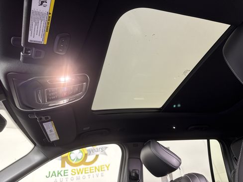 New 2025 Jeep Grand Cherokee L Limited w/ Black Appearance Package image 24