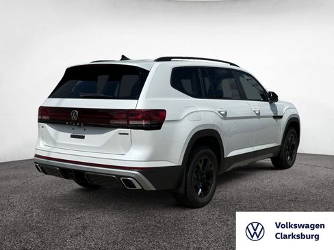 New 2026 Volkswagen Atlas Peak Edition image 5