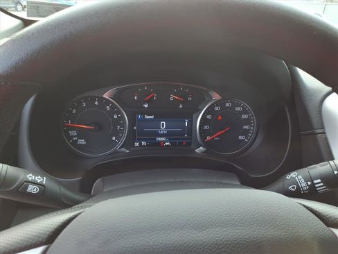 Used 2023 GMC Terrain SLE w/ Elevation Edition image 17