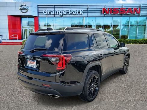 Used 2023 GMC Acadia SLE w/ Elevation Edition image 2