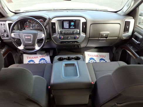 Used 2018 GMC Sierra 2500 SLE w/ HD SLE Preferred Plus Package AWD/4WD image 8