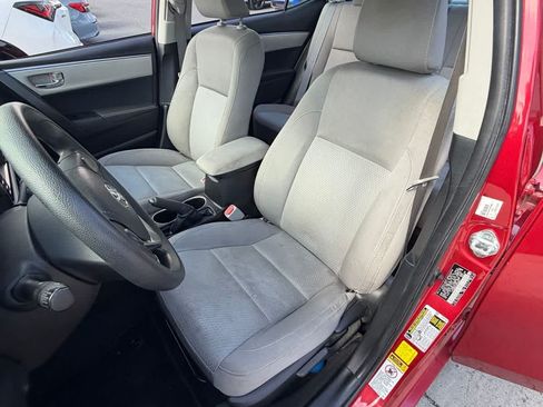 Used 2016 Toyota Corolla LE FWD image 12