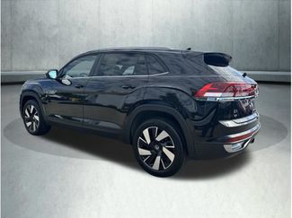 Used 2024 Volkswagen Atlas Cross Sport SE AWD/4WD video 3