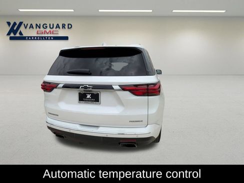 Used 2023 Chevrolet Traverse Premier FWD image 8
