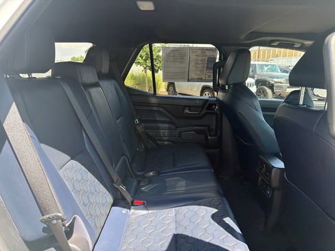 Used 2026 Toyota 4Runner Platinum AWD/4WD image 15