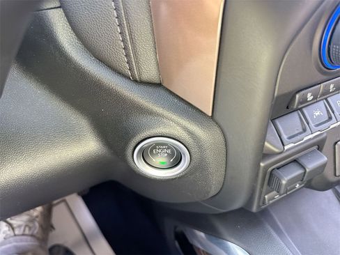 Used 2022 Chevrolet Silverado 1500 High Country image 21