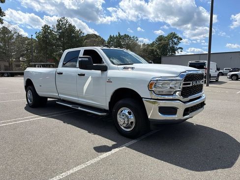Used 2023 RAM 3500 Tradesman AWD/4WD image 4