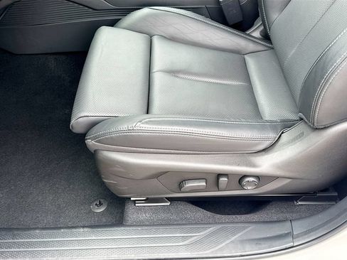 Used 2026 Subaru Outback Touring AWD/4WD image 27