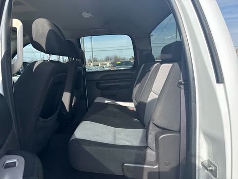 Used 2009 Chevrolet Silverado 1500 LS image 14