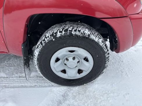 Used 2011 Toyota Tacoma 4x4 Access Cab w/ SR5 Pkg #2 image 10