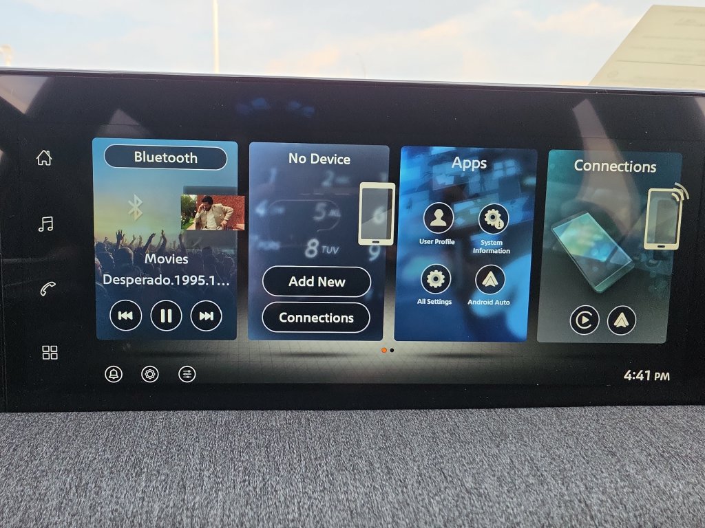 New 2027 Nissan Kicks SV FWD image 18