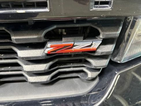 Used 2022 Chevrolet Silverado 1500 Custom Trail Boss w/ LPO, Dark Essentials Package image 9