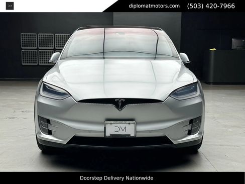 Used 2017 Tesla Model X 75D image 10