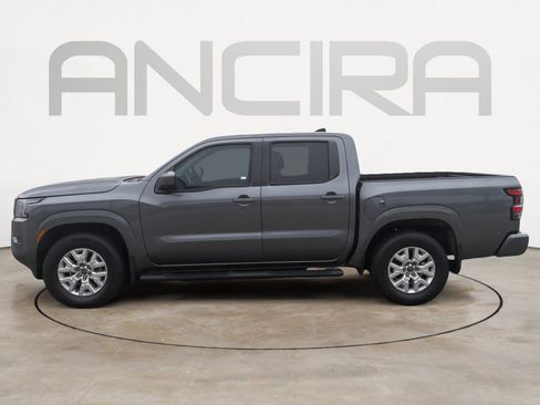 Used 2023 Nissan Frontier SV image 8