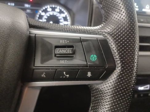 Used 2024 Mitsubishi Outlander SE Black Edition FWD image 18