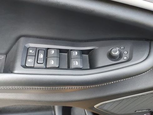 Used 2022 Jeep Grand Cherokee Limited AWD/4WD image 18