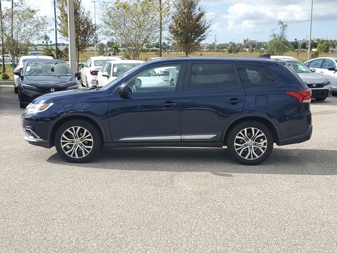 Used 2018 Mitsubishi Outlander ES image 7
