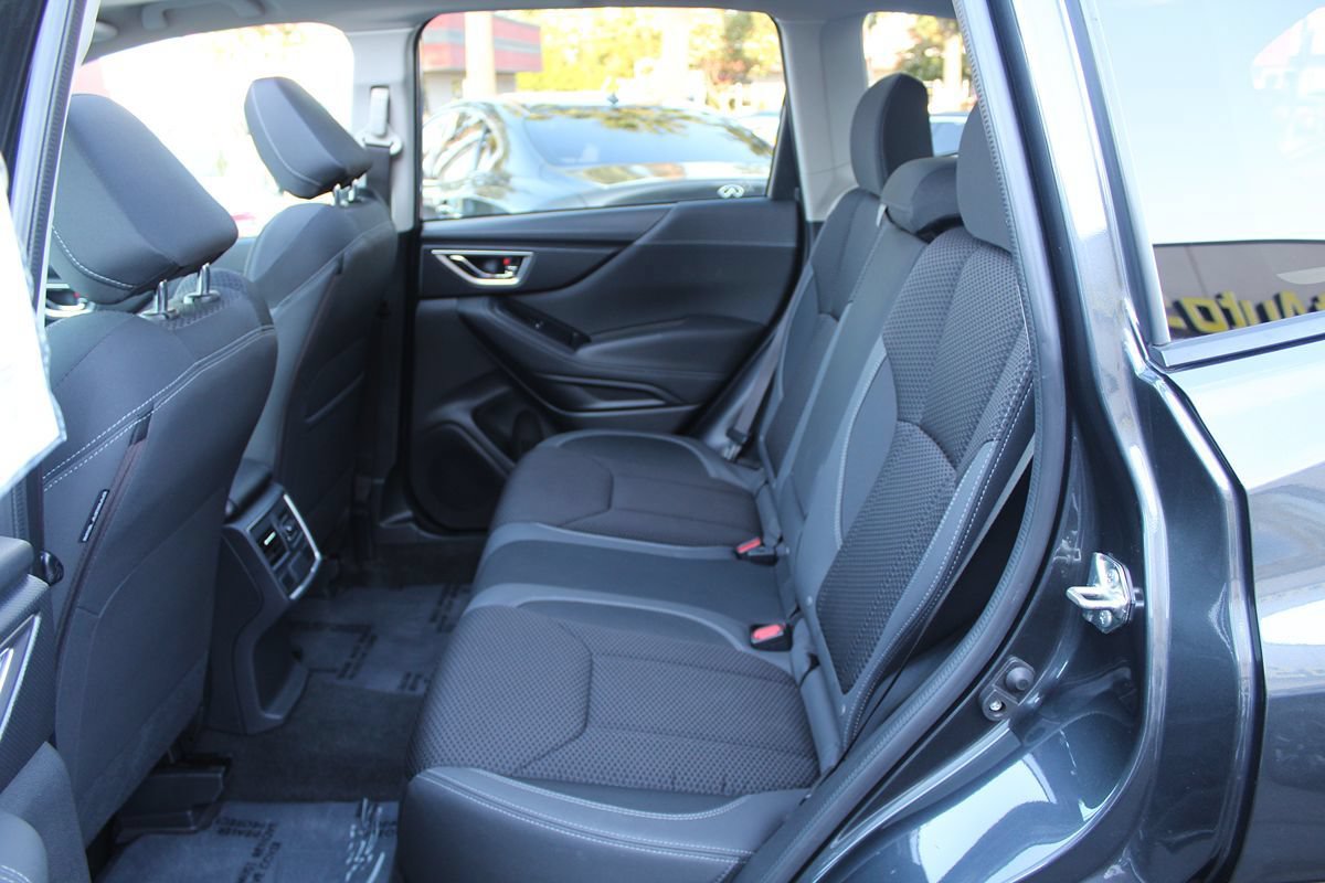 Used 2019 Subaru Forester Premium w/ All-Weather Package AWD/4WD image 24