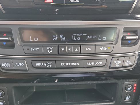 Used 2023 Honda Passport Elite image 32