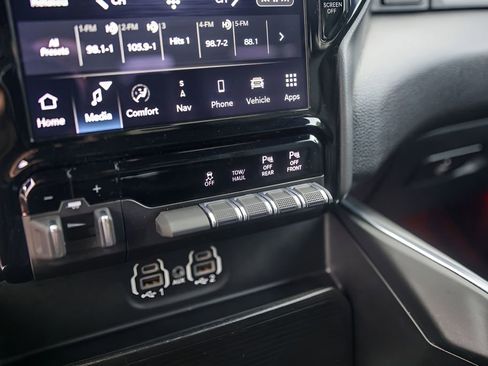 Used 2022 RAM 1500 Laramie w/ Sport Appearance Package AWD/4WD image 24