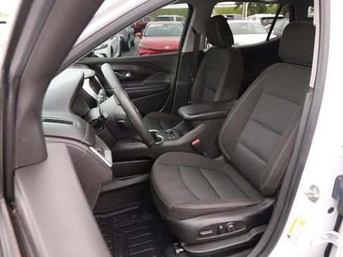 Used 2022 GMC Terrain SLE w/ Driver Convenience Package FWD image 8