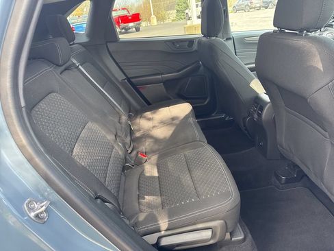 Used 2023 Ford Escape Active w/ Tech Pack #1 AWD/4WD image 12