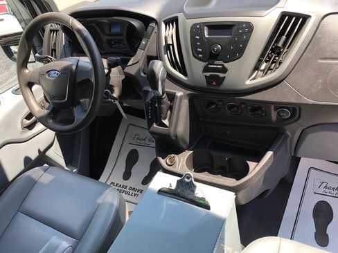 Used 2018 Ford Transit 250 148 Medium Roof RWD image 25