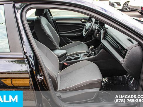 Used 2025 Volkswagen Jetta Sport FWD image 20