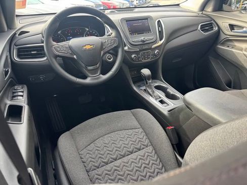 Used 2024 Chevrolet Equinox LT FWD image 14