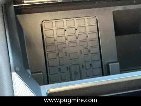 Used 2025 Ford F250 Platinum image 33