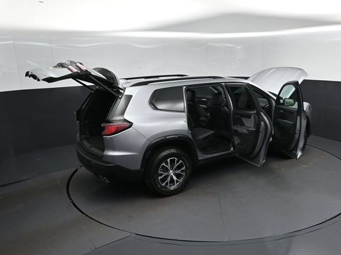 Used 2024 GMC Acadia AT4 w/ Luxury Package AWD/4WD image 49