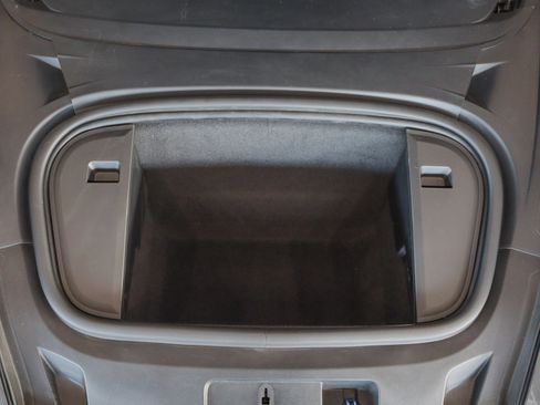 Certified 2024 Porsche Taycan image 22