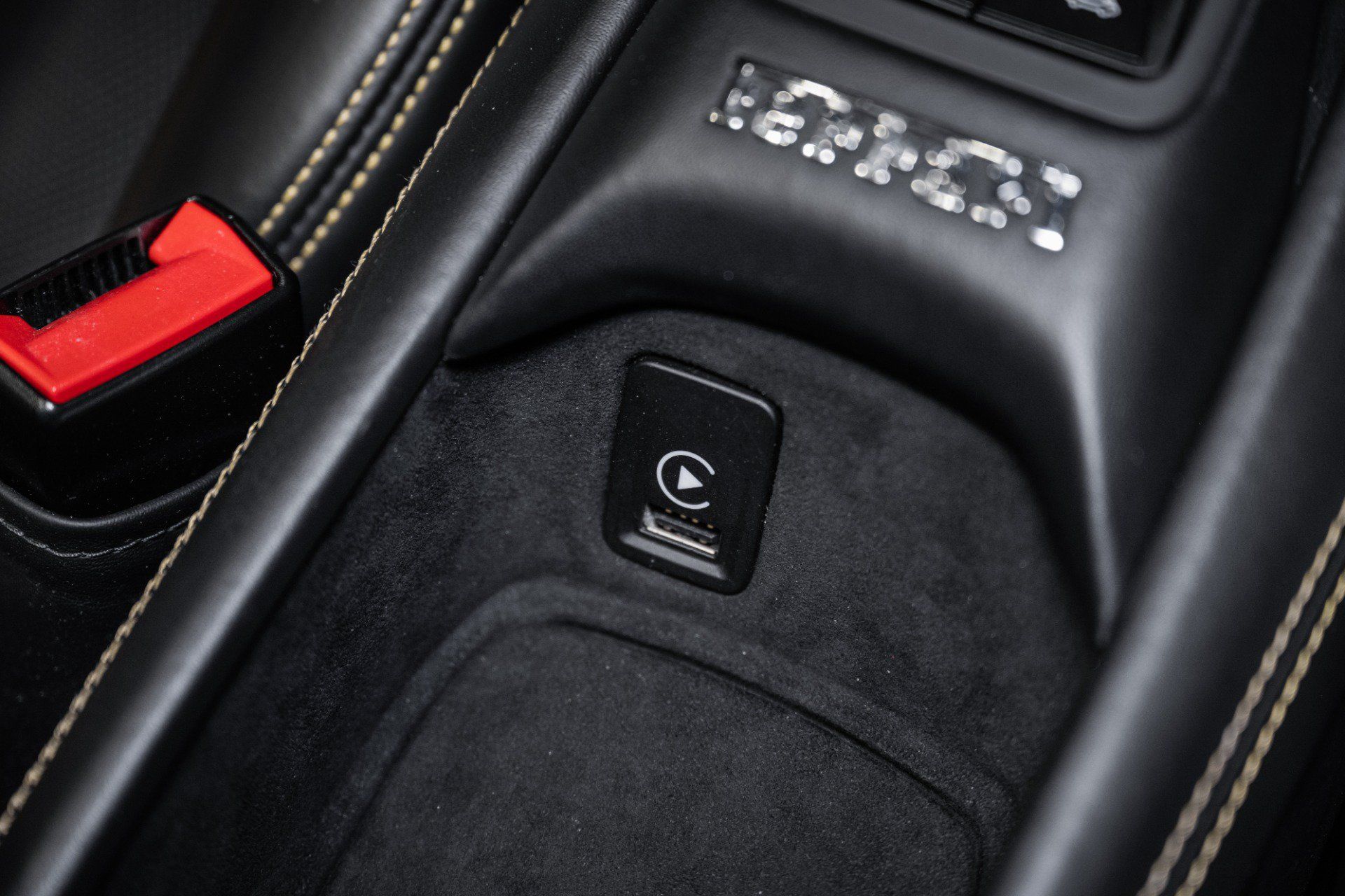 Used 2023 Ferrari F8 Tributo RWD image 43