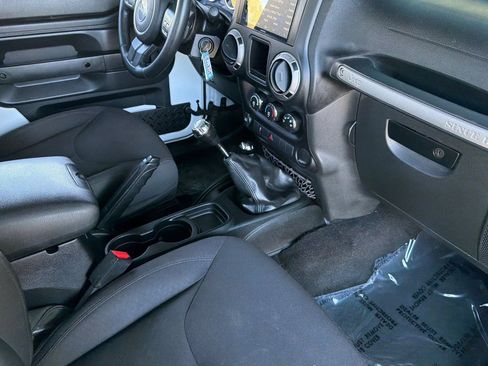 Used 2016 Jeep Wrangler Sport w/ Quick Order Package 23S AWD/4WD image 15